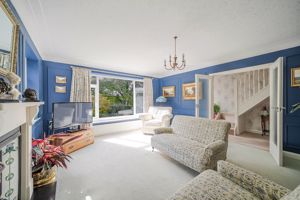 Sitting room- click for photo gallery